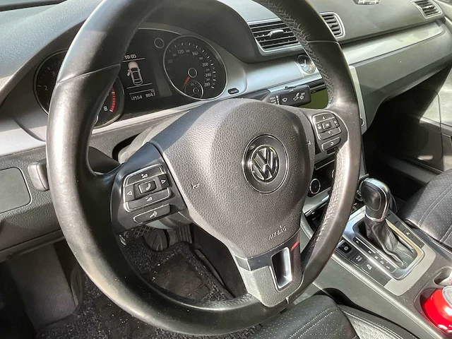 2012 volkswagen cc sport - personenauto - afbeelding 16 van  40
