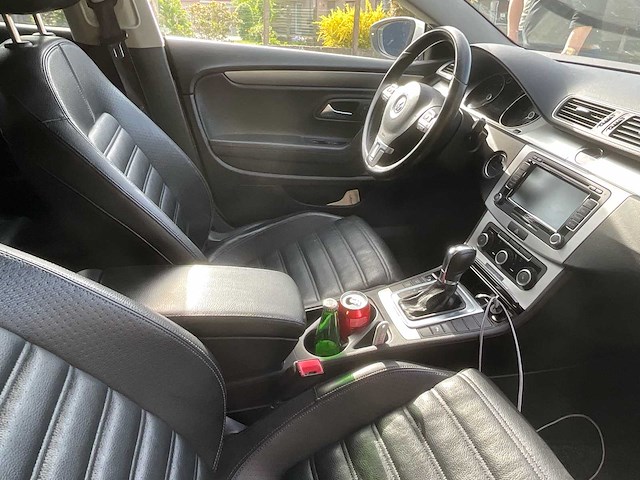 2012 volkswagen cc sport - personenauto - afbeelding 10 van  24