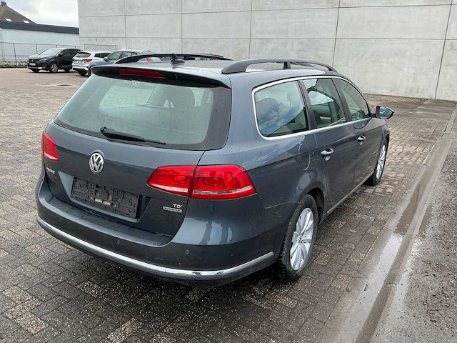 2012 volkswagen passat personenauto - afbeelding 24 van  28