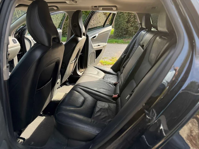 2012 volvo v60 d3 stationwagen - automaat - cruise control - schuifdak - afbeelding 9 van  21