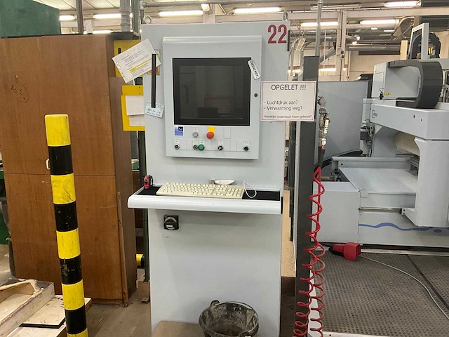 2012 weeke venture 220m verticale cnc -bewerkingscentra - afbeelding 17 van  20