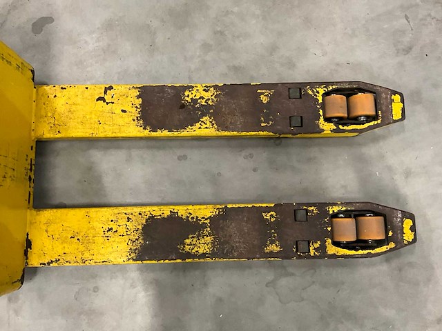 2012 yale mp16 elektrische palletwagen - afbeelding 3 van  11