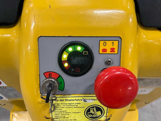 2012 yale mp16 elektrische palletwagen - afbeelding 10 van  11