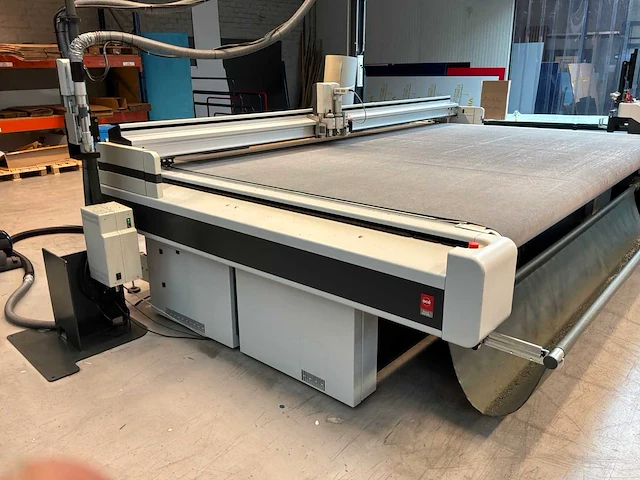 2012 zund cutter g3 snijplotter - afbeelding 6 van  25