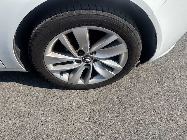 2013 - opel insignia sports tourer sw - personenauto - afbeelding 2 van  32