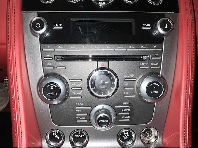2013 aston martin db9 v12 auto - afbeelding 8 van  35