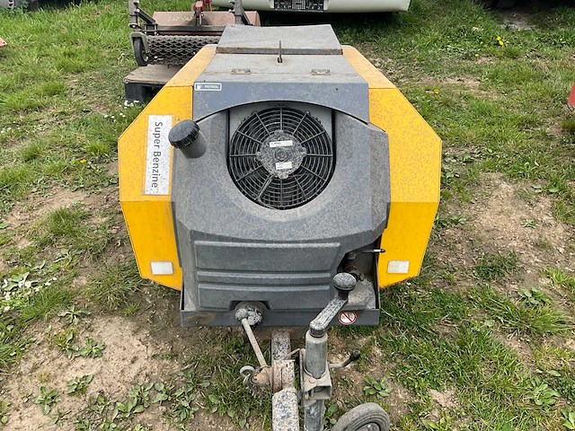 2013 atlas copco xas27 schroefcompressor - afbeelding 3 van  10