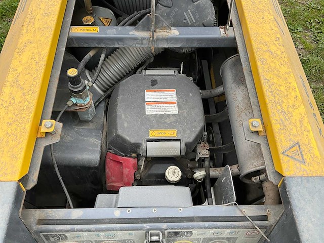2013 atlas copco xas27 schroefcompressor - afbeelding 10 van  10