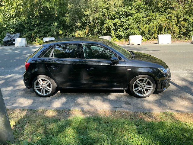 2013 audi a1 sportback s-line full option personenauto - afbeelding 2 van  3