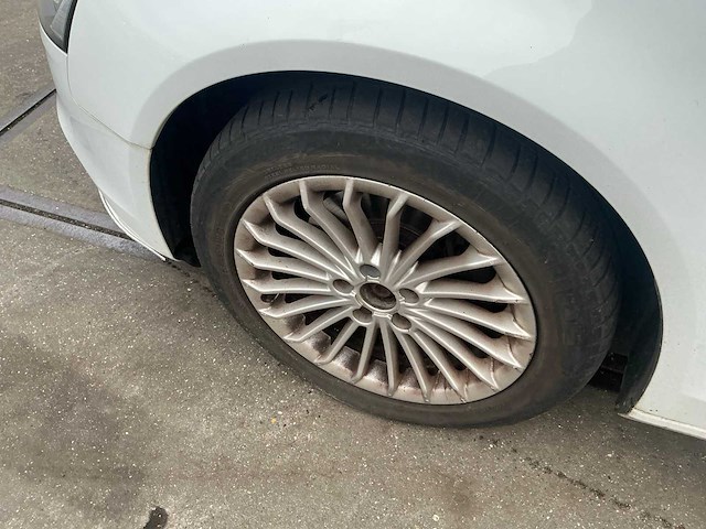 2013 audi a4 avant personenauto - afbeelding 2 van  26