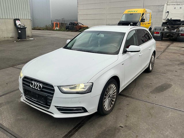 2013 audi a4 avant personenauto - afbeelding 1 van  26