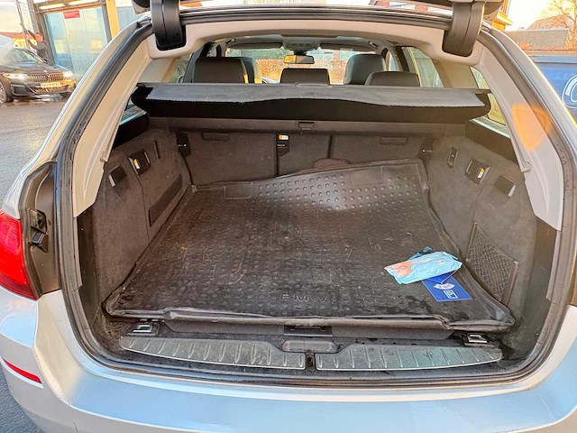 2013 bmw 520d personenauto - afbeelding 40 van  44