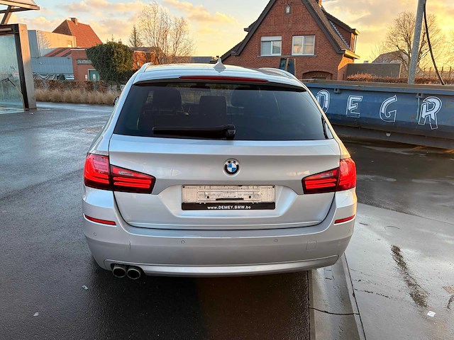 2013 bmw 520d stationwagen - afbeelding 34 van  44