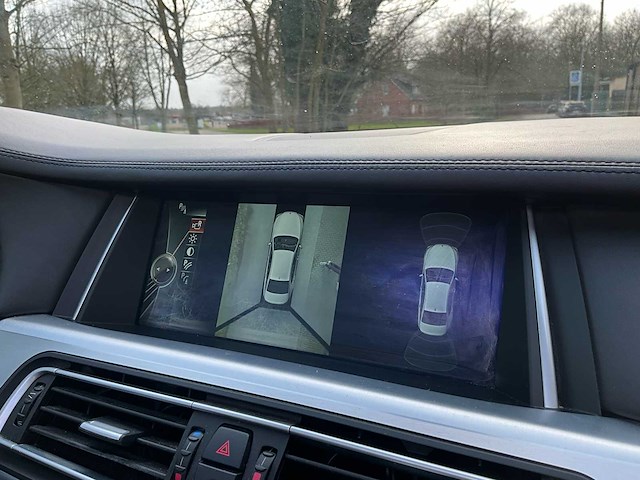 2013 bmw 750ld xdrive personenauto - afbeelding 31 van  53