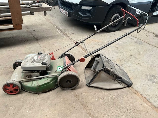 2013 bril 52xlr6.0 grasmaaier - afbeelding 1 van  5