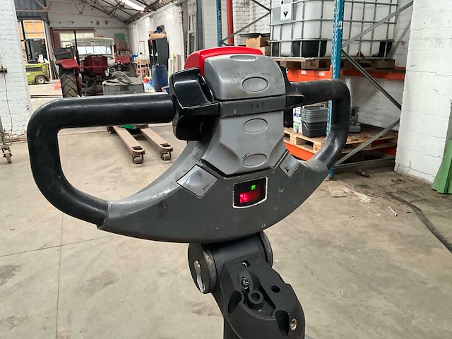 2013 bt lwe200 vorkheftruck - afbeelding 3 van  14