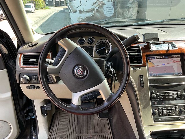 2013 cadillac escalade personenauto - afbeelding 10 van  36