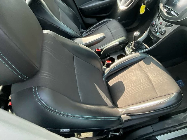 2013 chevrolet trad personenauto - afbeelding 8 van  30