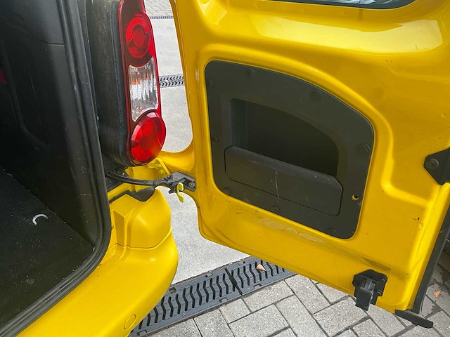 2013 citroën berlingo stationwagen 137000km - benzine - afbeelding 28 van  43