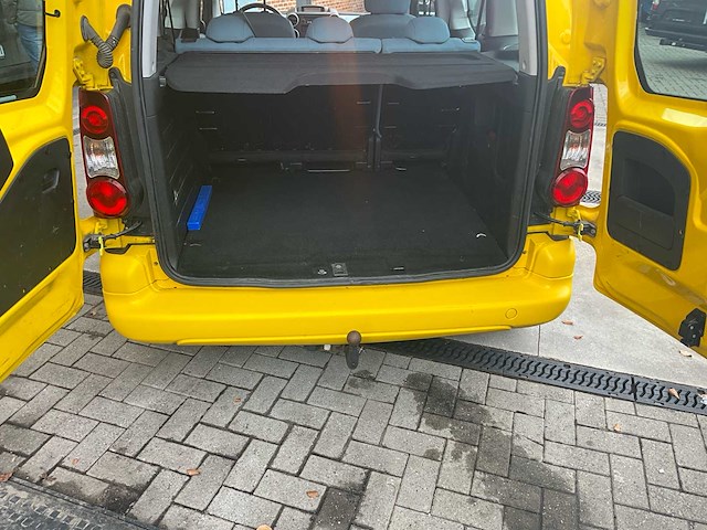 2013 citroën berlingo stationwagen 137000km - benzine - afbeelding 27 van  44