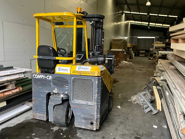 2013 combilift c3000cb vorkheftruck 4-weg - afbeelding 1 van  8