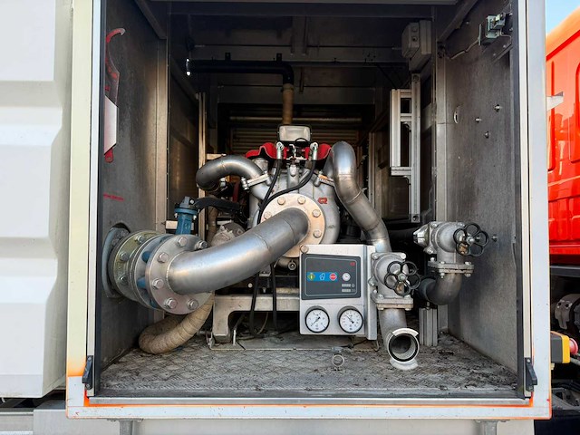 2013 container watertank 7700l - afbeelding 14 van  19