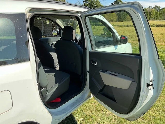 2013 dacia lodgy personenauto - afbeelding 14 van  46