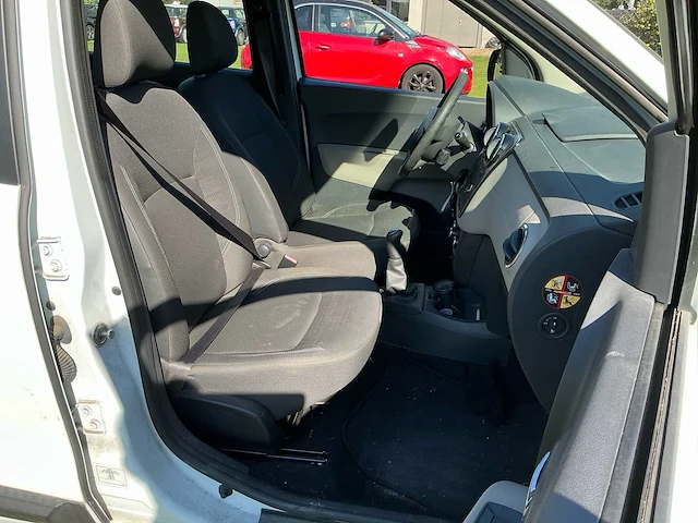 2013 dacia lodgy personenauto - afbeelding 17 van  46