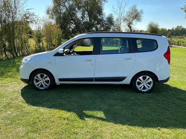 2013 dacia lodgy personenauto - afbeelding 2 van  46