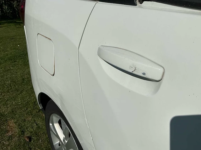 2013 dacia lodgy personenauto - afbeelding 44 van  46