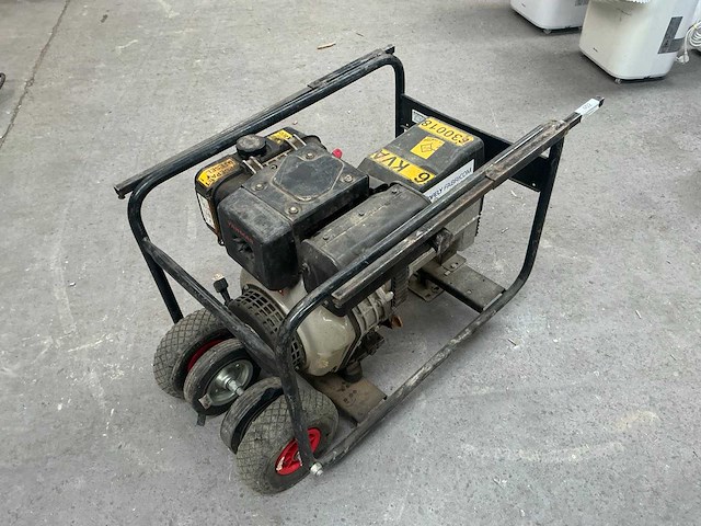 2013 europower ep6000td stroomgenerator - afbeelding 4 van  9