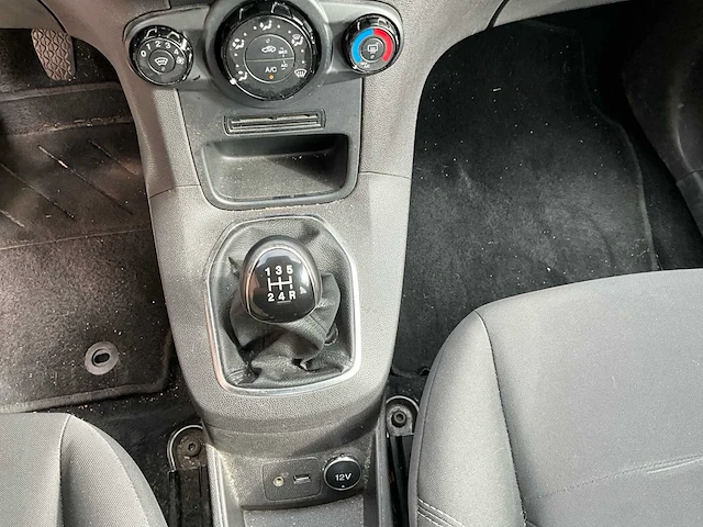 2013 ford fiesta personenauto - afbeelding 6 van  29