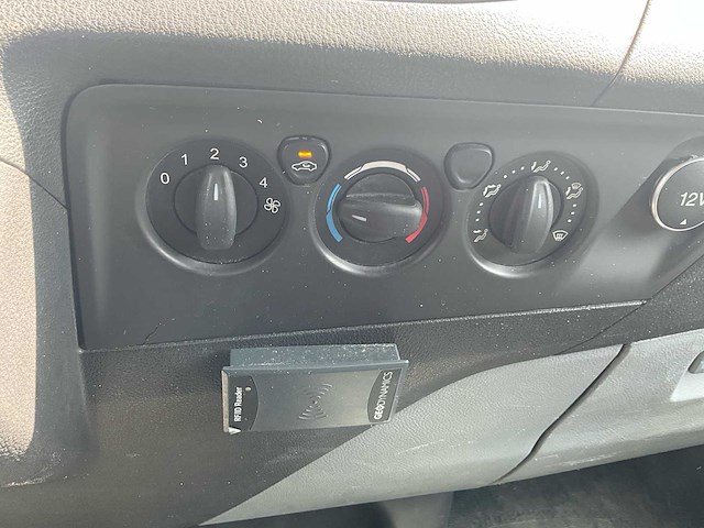 2013 ford transit custom - 6 pers -trekhaak - nieuwe banden - afbeelding 36 van  56
