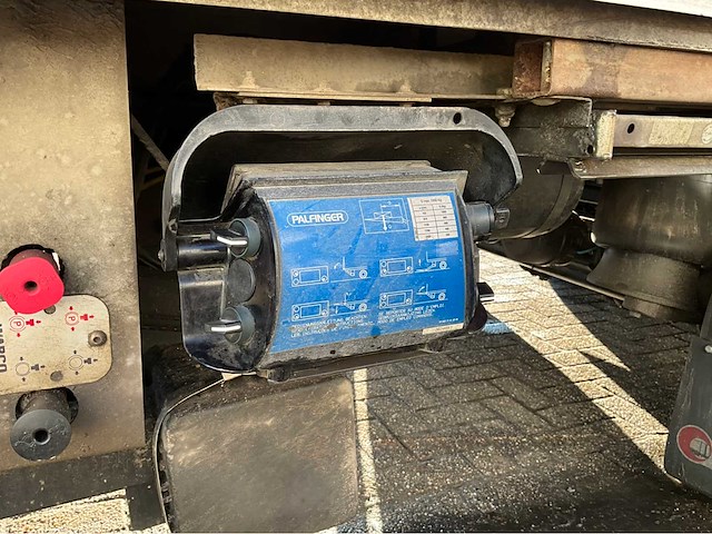 2013 fuso canter met oplegger (2020) - afbeelding 25 van  48