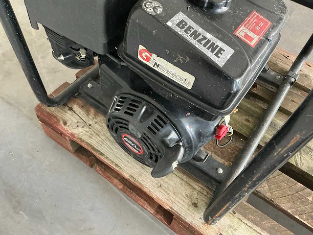 2013 genermore en8000 stroomgenerator - afbeelding 3 van  6