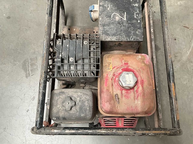 2013 honda ec5000f stroomgenerator - afbeelding 11 van  13