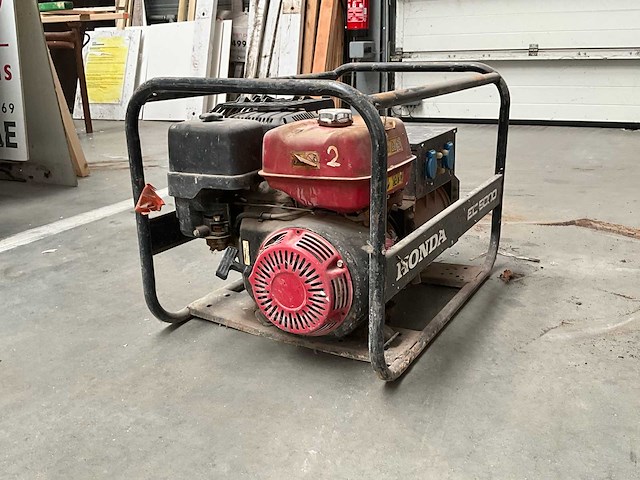 2013 honda ec5000f stroomgenerator - afbeelding 1 van  13