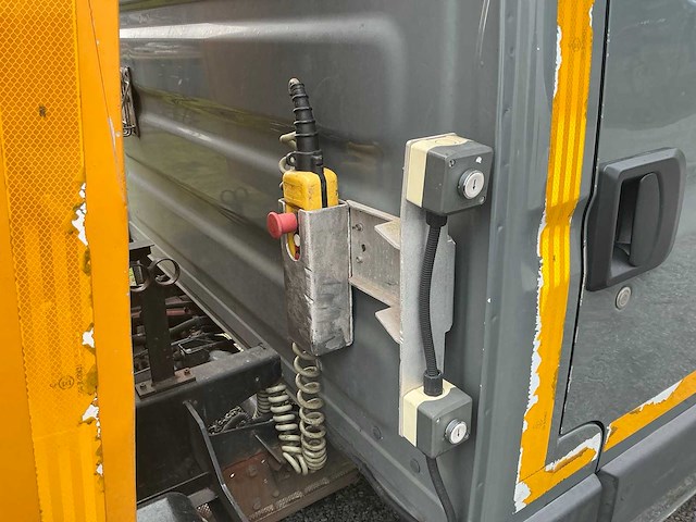 2013 iveco 35s15 mini vuilkar - afbeelding 4 van  29