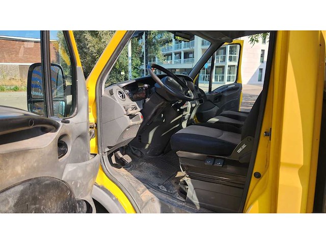 2013 iveco 40c14g 3.0d truck with crane 111.560km - afbeelding 8 van  24