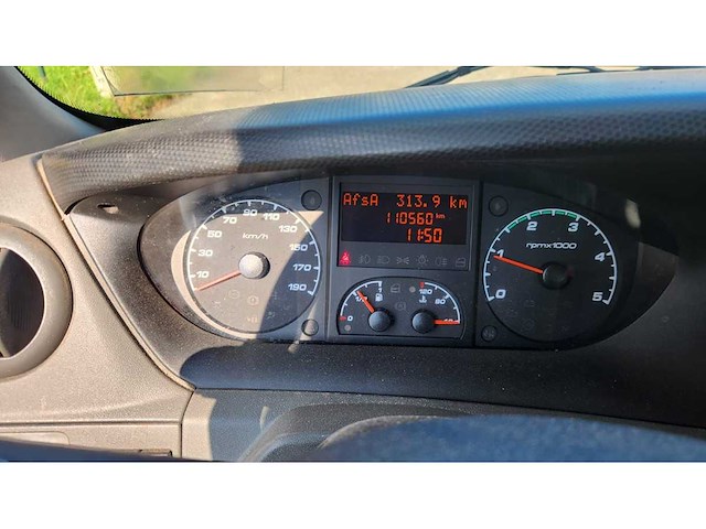 2013 iveco 40c14g 3.0d truck with crane 111.560km - afbeelding 10 van  24