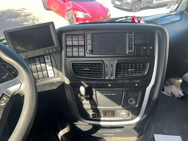 2013 iveco as440t/p vrachtwagen - afbeelding 18 van  33