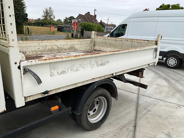 2013 iveco daily kipper dubbele cabine lichte vrachtwagen - afbeelding 14 van  31