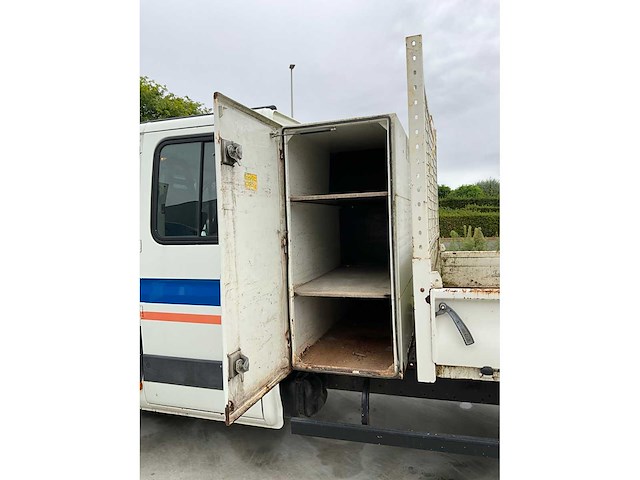 2013 iveco daily kipper dubbele cabine lichte vrachtwagen - afbeelding 19 van  31