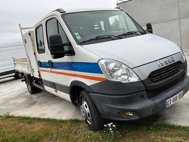2013 iveco daily kipper dubbele cabine lichte vrachtwagen - afbeelding 29 van  31