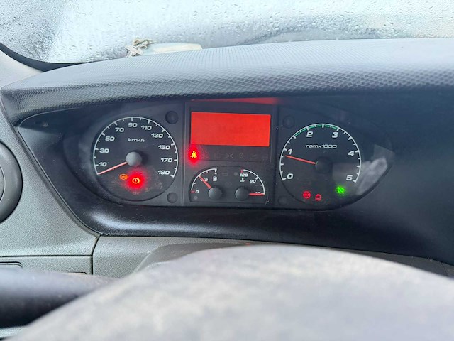 2013 iveco daily met kraan - afbeelding 2 van  26