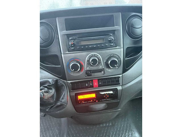 2013 iveco daily met kraan - afbeelding 3 van  26