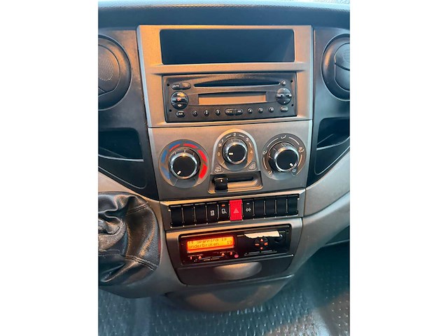 2013 iveco daily met kraan - afbeelding 26 van  26