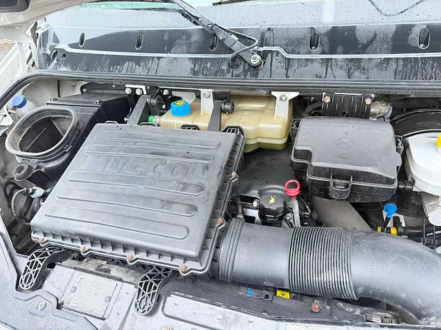 2013 iveco daily met kraan - afbeelding 17 van  26