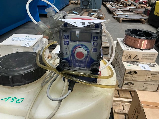 2013 iwaki ewn-c21vcera doseerpomp met reservoir - afbeelding 2 van  3