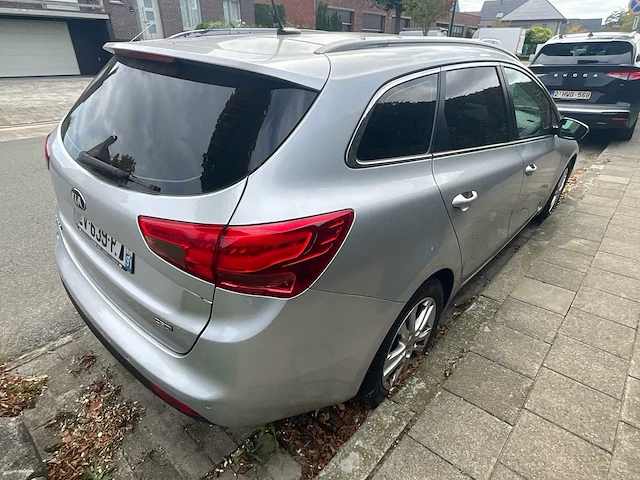 2013 kia cee'd - personenauto - afbeelding 19 van  23